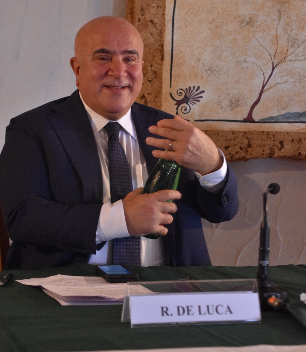 R.De-Luca-1.jpg